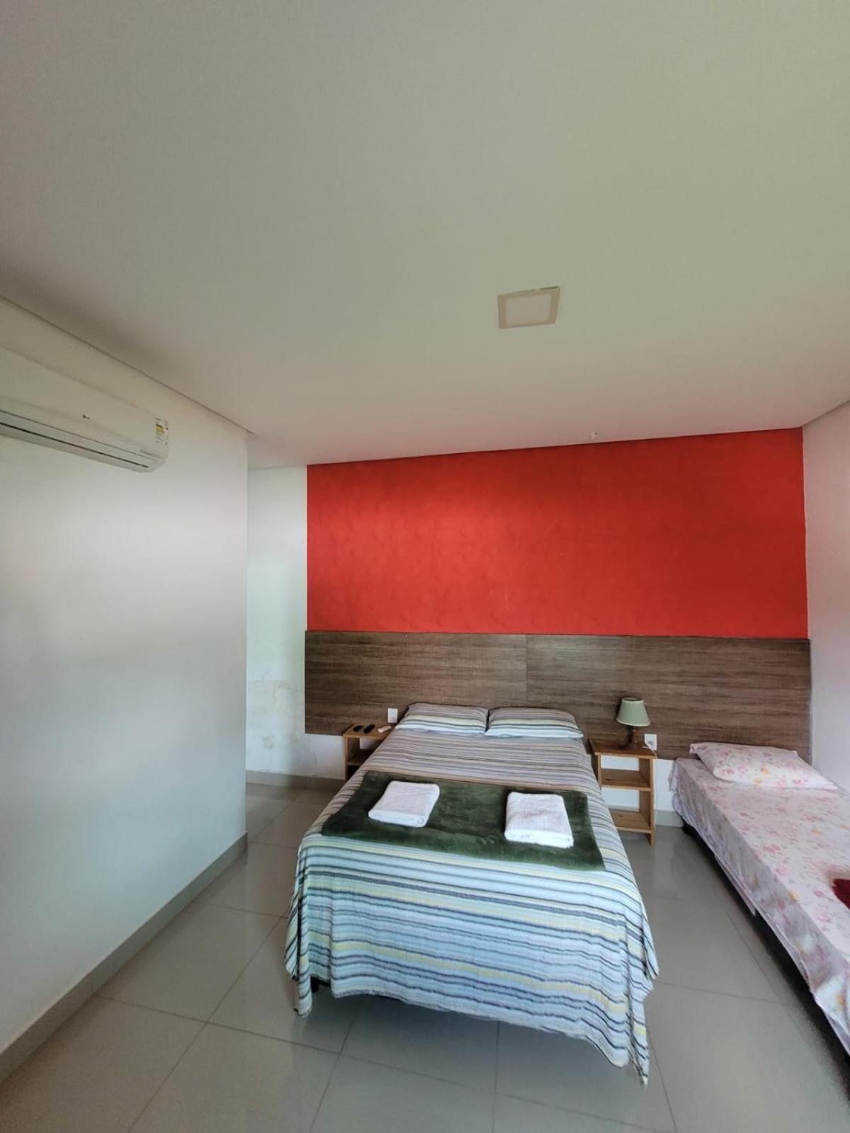 E Paraiso Hostel *